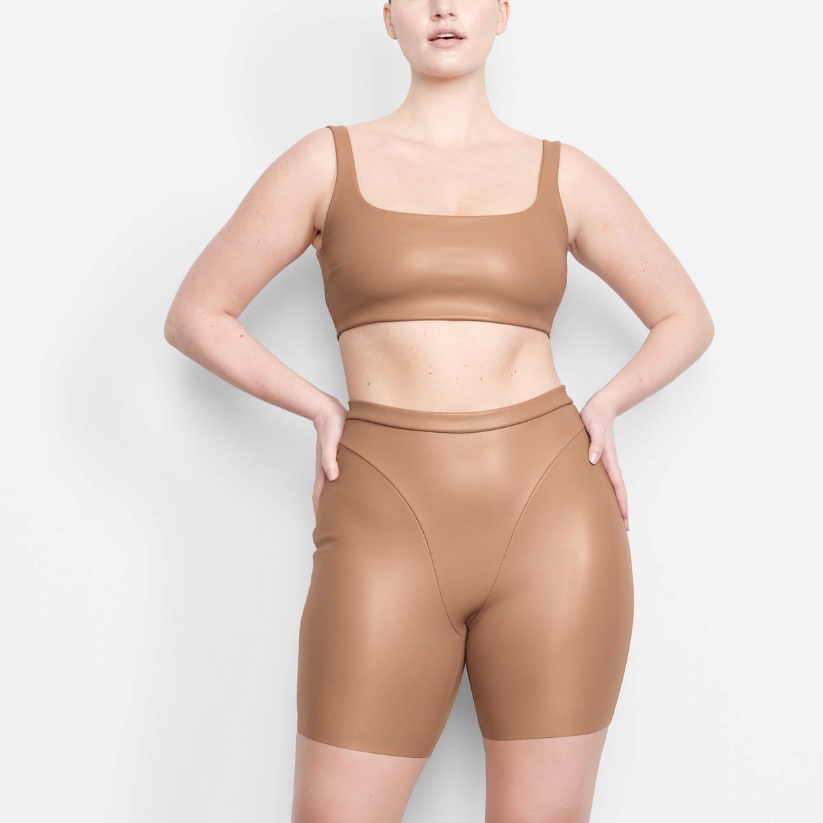 SKIMS Faux Läder Bralette Sienna | SE9531846