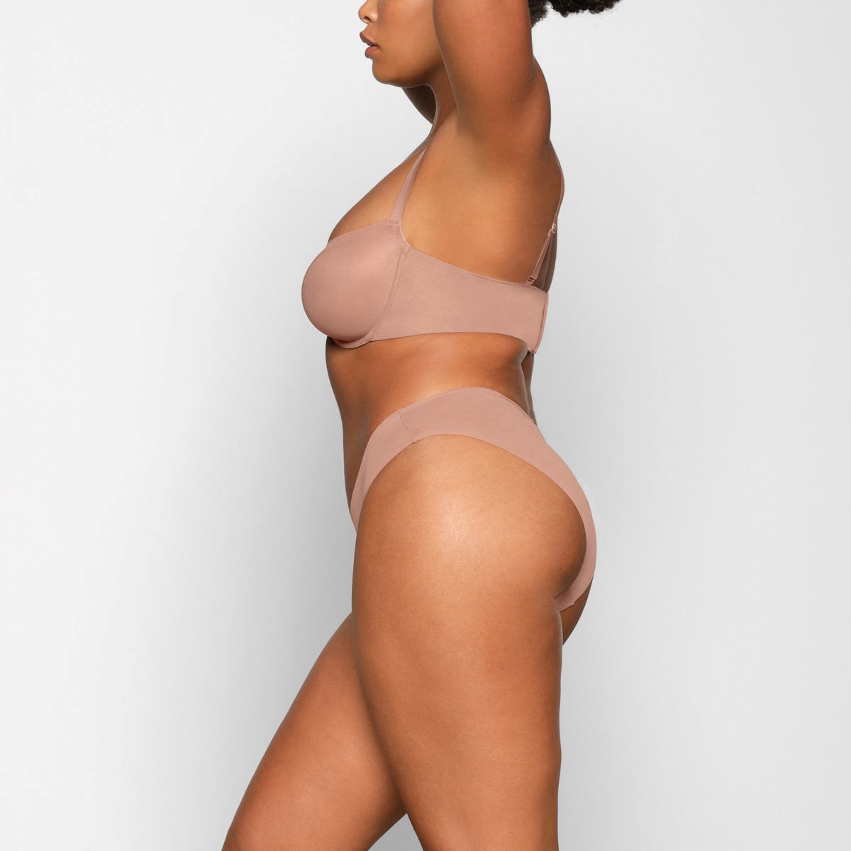 SKIMS No Show Molded Unlined Balconette Bra Sienna | UB2675108