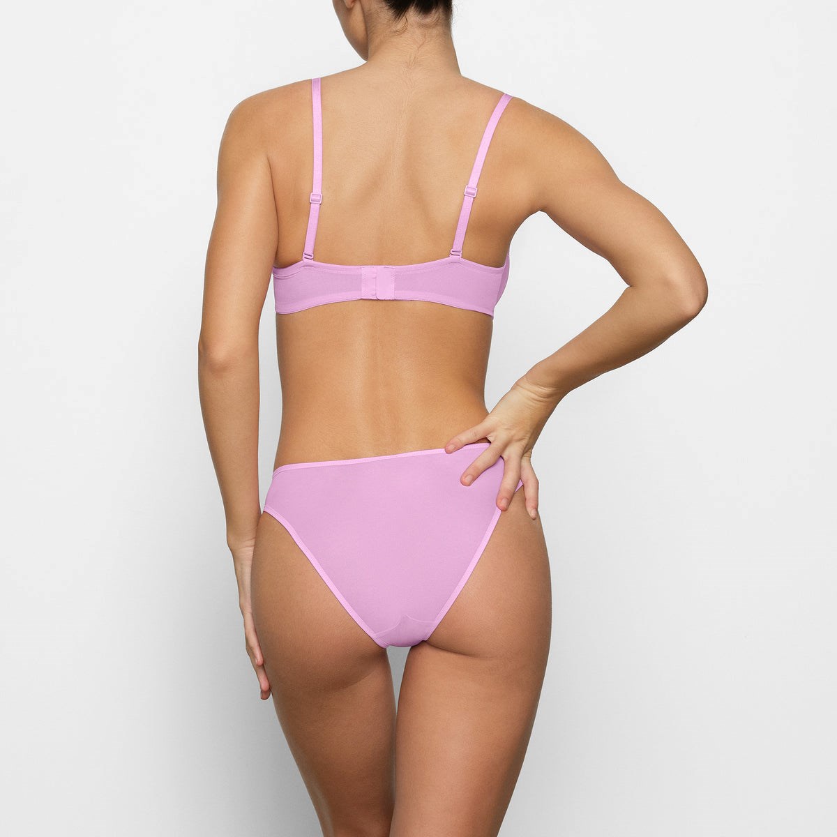 SKIMS Ultra Fine Mesh Bikini Petal | RO2346895